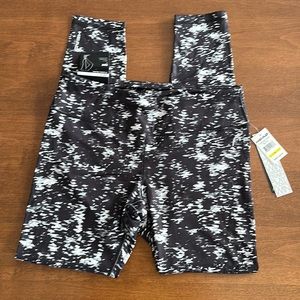 Head Leggins Large tight fit mid rise fitted through leg